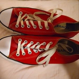 Red (unisex) womens 9 converse all star sneaker lo